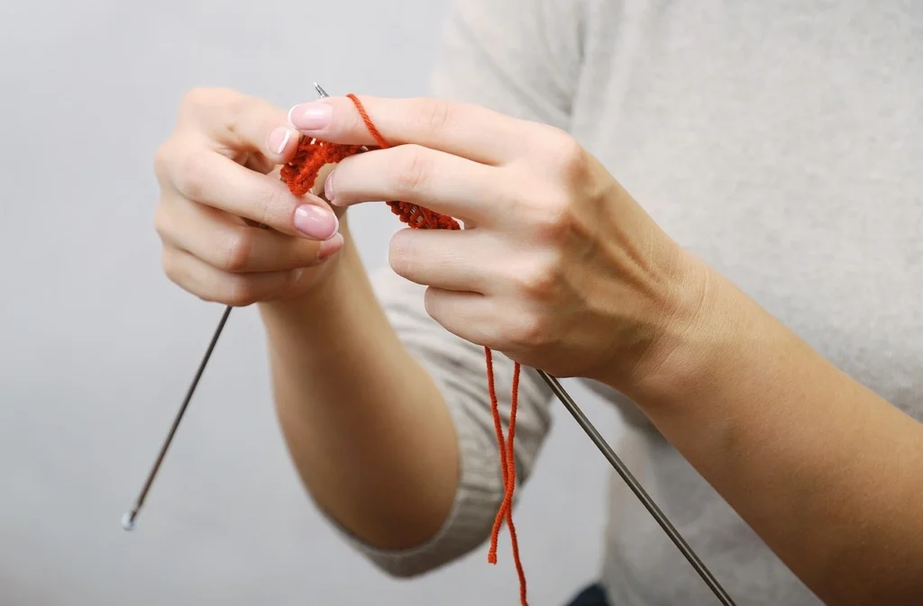 Mindful knitting for relaxation without screens
